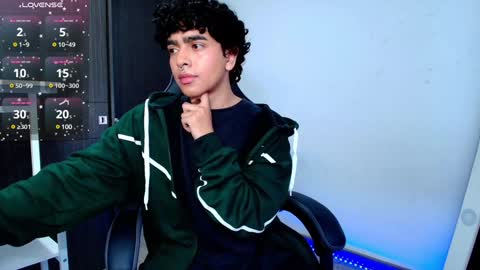 Nicolas online show from 01-25-25, 09:25