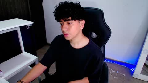 Nicolas online show from 02-03-25, 08:35