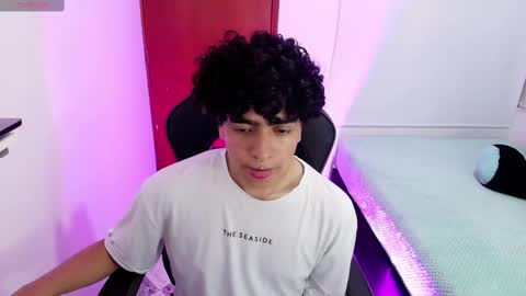 Nicolas online show from 03-11-25, 08:31