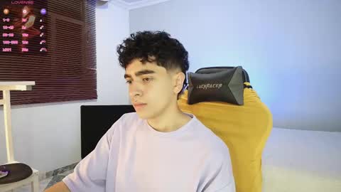 Nicolas online show from 10-04-25, 02:42