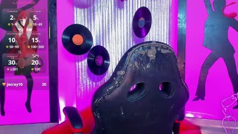 Nicky  Please help me with your thumbs up its importan online show from 04-08-26, 09:04