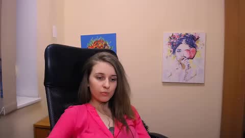 Snapshot of _nicole_new chatting on 02-25-25, 03:38 Nica online show from 02-25-25, 03:38