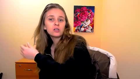 Snapshot of _nicole_new chatting on 03-06-25, 01:24 Nica online show from 03-06-25, 01:24