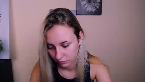 Snapshot of _nicole_new chatting on 07-26-26, 09:49 Nica online show from 07-26-26, 09:49
