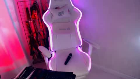 Snapshot of _nightfury_ chatting on 04-25-26, 03:20 Eva online show from 04-25-26, 03:20