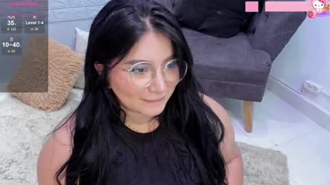 Snapshot of _nina_sweet chatting on 02-11-25, 03:08 online show from 02-11-25, 03:08