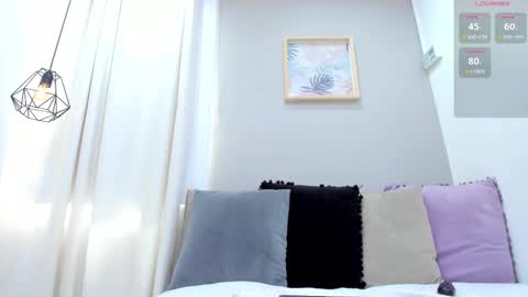 Snapshot of _nina_sweet chatting on 02-13-25, 06:05 online show from 02-13-25, 06:05