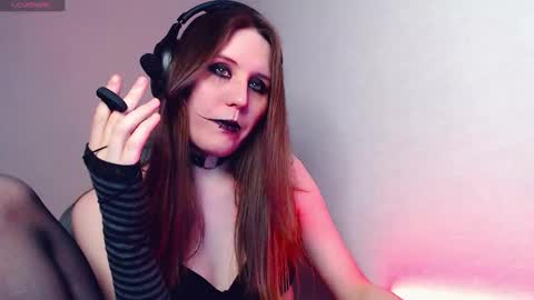 Snapshot of _nymphomaniac__ chatting on 02-11-25, 04:44 Tracy online show from 02-11-25, 04:44