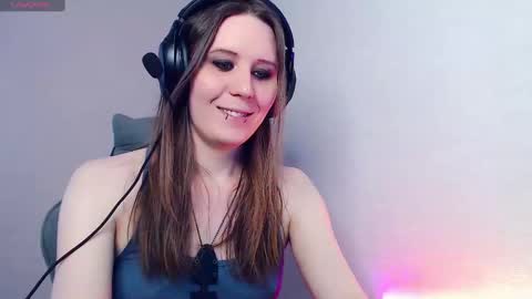 Snapshot of _nymphomaniac__ chatting on 02-12-25, 09:42 Tracy online show from 02-12-25, 09:42