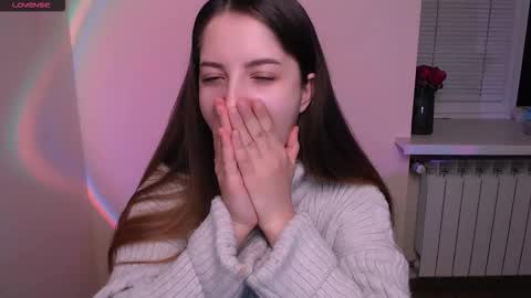 Snapshot of _oliviax_ chatting on 12-18-25, 01:39 Olivia online show from 12-18-25, 01:39