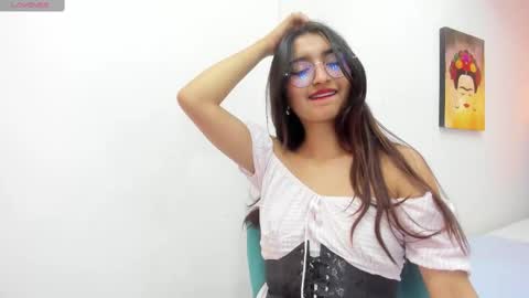 Snapshot of _orquidea_ chatting on 03-05-25, 02:01 Orquidea online show from 03-05-25, 02:01