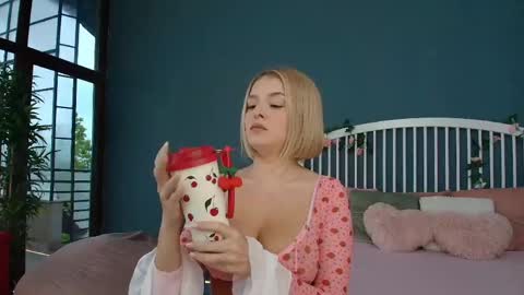 Alisa online show from 05-22-26, 04:08