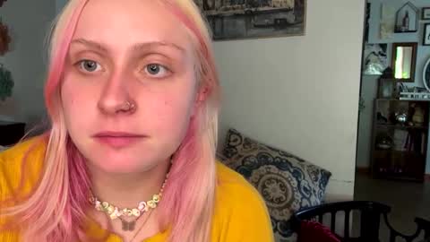 _peaceoutgirlscout_ online show from 09-28-25, 08:58