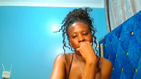 Snapshot of _peach_p chatting on 03-06-25, 07:03 Peach online show from 03-06-25, 07:03