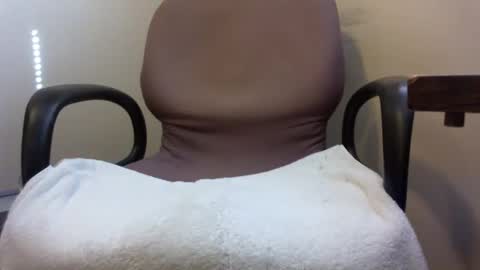 Snapshot of _pervin_ chatting on 01-25-25, 04:35 pervin online show from 01-25-25, 04:35