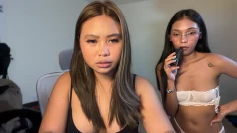 Snapshot of _petitechloe chatting on 07-18-26, 06:34 _petitechloe online show from 07-18-26, 06:34