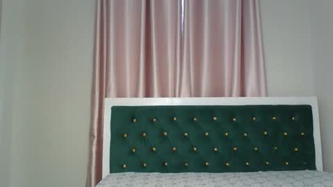 Snapshot of _pretty_savage chatting on 04-03-26, 07:06 savage online show from 04-03-26, 07:06