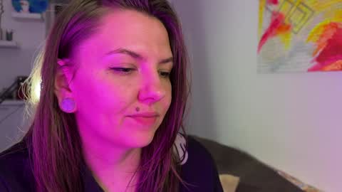  HADLY today day-off see u online 0112  online show from 12-11-24, 08:50