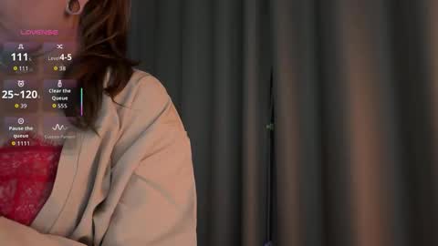  HADLY today day-off see u online 0112  online show from 12-05-25, 02:25