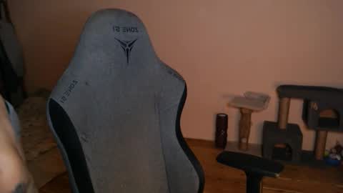 Vampire online show from 11-06-25, 09:37