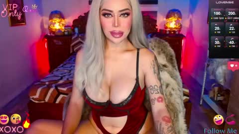 Snapshot of _queengoddess_ chatting on 05-30-26, 03:25 Hi my name is selinaim glad to meet everyone here online show from 05-30-26, 03:25