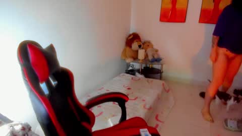 Snapshot of _rachell1 chatting on 09-13-25, 06:57 Stefany online show from 09-13-25, 06:57