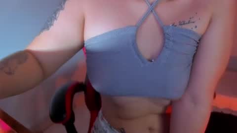 Snapshot of _rachell1 chatting on 09-19-25, 05:31 Stefany online show from 09-19-25, 05:31