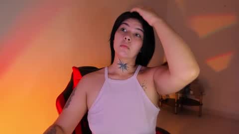 Snapshot of _rachell1 chatting on 09-26-25, 02:10 Stefany online show from 09-26-25, 02:10