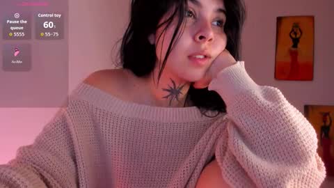 Snapshot of _rachell1 chatting on 10-15-25, 12:05 Stefany online show from 10-15-25, 12:05