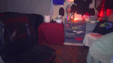 REDxxx online show from 12-21-24, 01:58