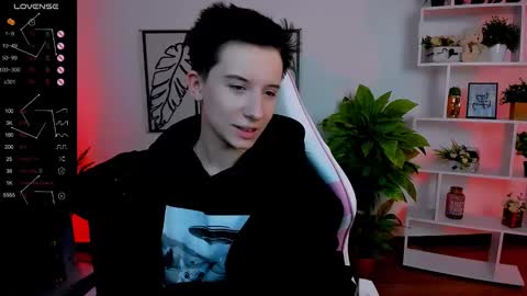 Rein online show from 02-25-25, 06:03