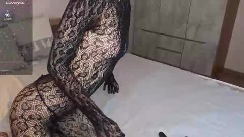 Snapshot of _reverse_gang_ chatting on 11-09-25, 01:15 LISSAPVT IS OPEN online show from 11-09-25, 01:15