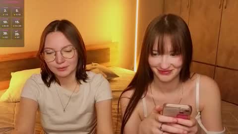 Snapshot of _reverse_gang_ chatting on 11-25-25, 04:56 LISSAPVT IS OPEN online show from 11-25-25, 04:56