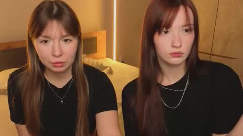 LISSAPVT IS OPEN online show from 02-04-26, 04:35