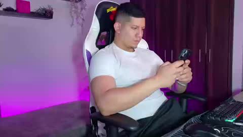 Roberto online show from 09-09-25, 12:37