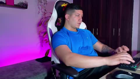 Roberto online show from 10-24-25, 05:48