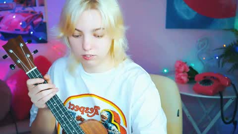 Snapshot of _rockstone_ chatting on 12-23-24, 04:12 Rock stone online show from 12-23-24, 04:12