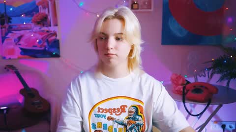 Snapshot of _rockstone_ chatting on 12-23-24, 10:21 Rock stone online show from 12-23-24, 10:21