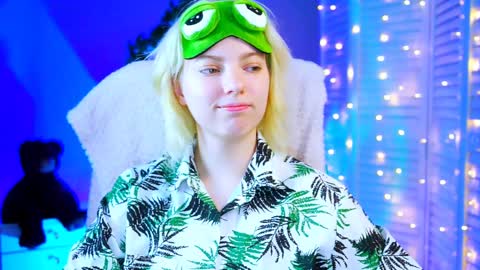 Snapshot of _rockstone_ chatting on 01-18-25, 10:49 Rock stone online show from 01-18-25, 10:49