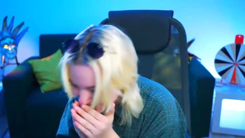 Snapshot of _rockstone_ chatting on 02-05-25, 02:16 Rock stone online show from 02-05-25, 02:16