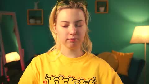 Snapshot of _rockstone_ chatting on 02-09-25, 08:11 Rock stone online show from 02-09-25, 08:11