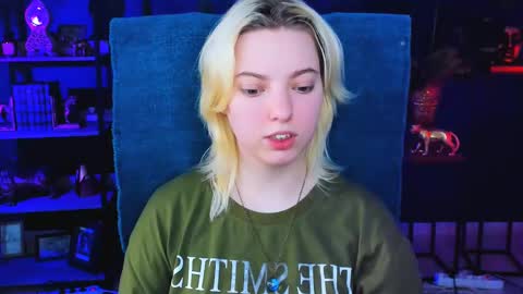 Snapshot of _rockstone_ chatting on 02-11-25, 10:26 Rock stone online show from 02-11-25, 10:26