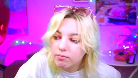 Snapshot of _rockstone_ chatting on 03-05-25, 07:16 Rock stone online show from 03-05-25, 07:16