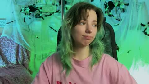 Snapshot of _rockstone_ chatting on 10-27-25, 08:18 Rock stone online show from 10-27-25, 08:18