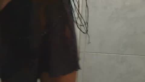 Snapshot of _roxxana chatting on 12-04-25, 05:39 Roxxana online show from 12-04-25, 05:39