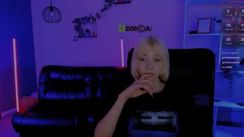 Snapshot of _sabrina_moore chatting on 04-25-26, 01:41 sabrina online show from 04-25-26, 01:41