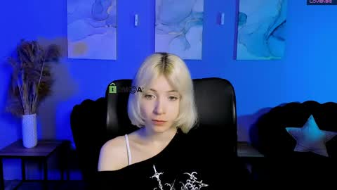 Snapshot of _sabrina_moore chatting on 05-16-26, 08:44 sabrina online show from 05-16-26, 08:44