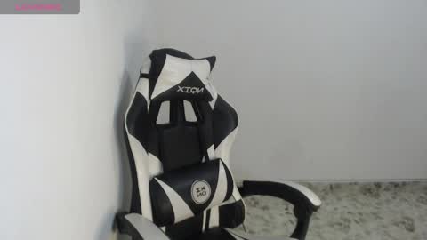 _samantha_fox19 online show from 04-01-26, 02:25