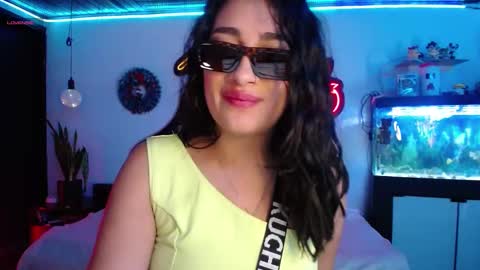  SantaLove  online show from 01-10-25, 09:20