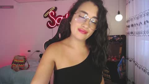  SantaLove  online show from 02-05-25, 09:40